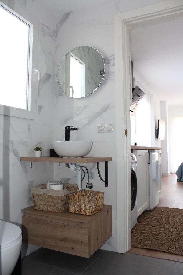 Brand New Studio With Terrace And Bbq Close To City Center Málaga Exteriör bild