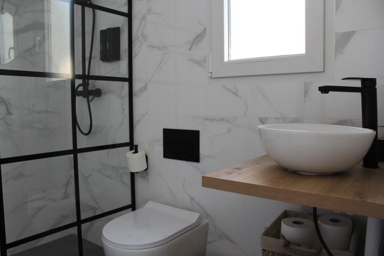 Brand New Studio With Terrace And Bbq Close To City Center Málaga Exteriör bild